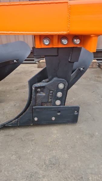 Плуг отвальный ПЛН 3-35 (3 корпуса) купить в Махачкале – «БДН-АгроКубань», 3