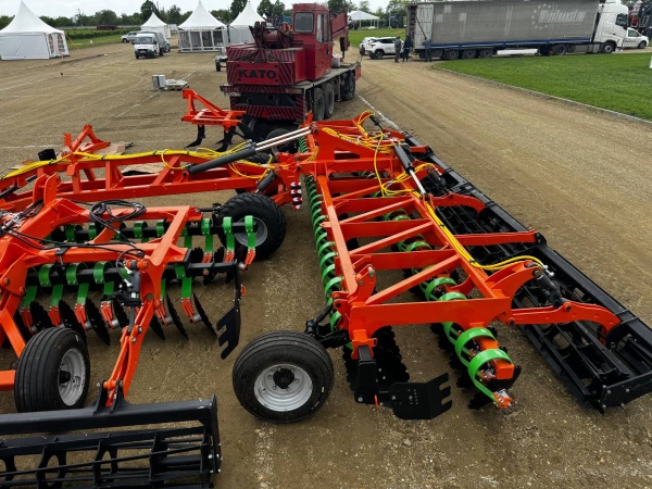 Лущильник мульчировщик дисковый прицепной «АВРОРА» ЛД-8Л (евро-складывание) ЛАФЕТ купить в Махачкале – «БДН-АгроКубань», 3