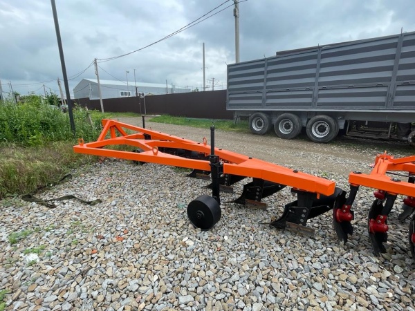 Плуг отвальный ПЛН 7-35 (7 корпусов) купить в Махачкале – «БДН-АгроКубань», 2