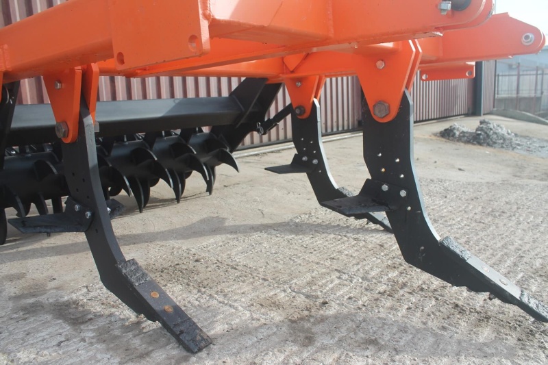 Плуг чизельный ПЧН-1,6 с зубчатым катком купить в Махачкале – «БДН-АгроКубань», 12