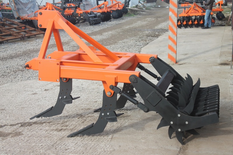 Плуг чизельный ПЧН-1,6 с зубчатым катком купить в Махачкале – «БДН-АгроКубань», 4